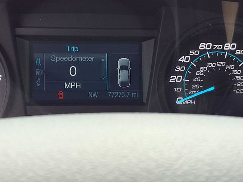 Used 2018 Ford Taurus SEL image 14