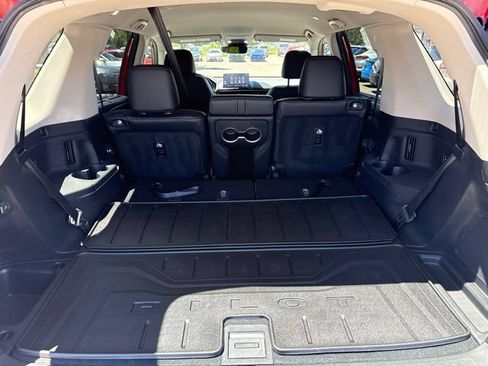 Certified 2025 Honda Pilot EX-L image 9