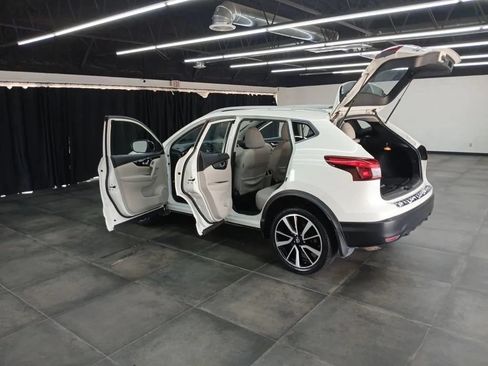 Used 2018 Nissan Rogue Sport SL FWD image 29
