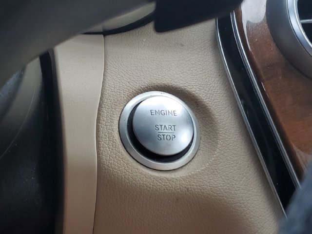 Used 2018 Mercedes-Benz GLC 300 4MATIC image 31