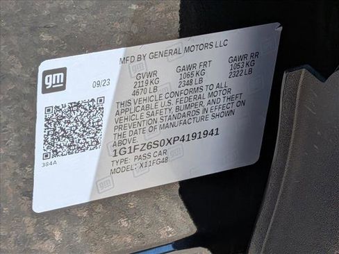 Used 2023 Chevrolet Bolt EUV Premier w/ Sun & Sound Package FWD image 25