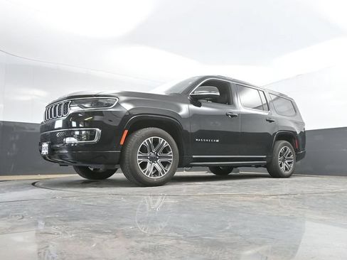 Used 2024 Jeep Wagoneer Series II AWD/4WD image 48