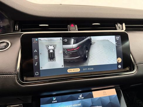 Used 2021 Land Rover Range Rover Evoque R-Dynamic HSE image 30