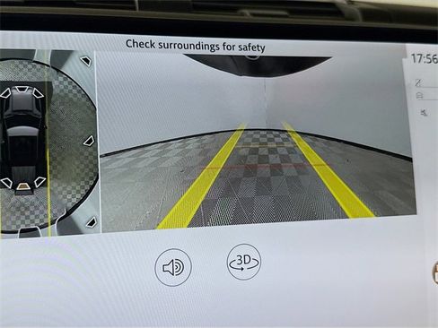 Certified 2025 Land Rover Defender 110 V8 image 17