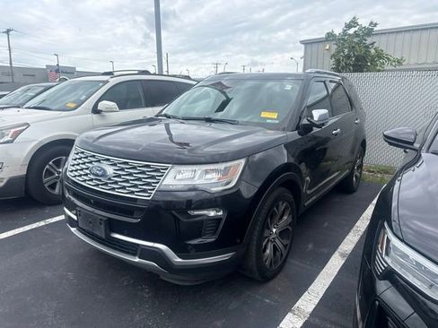 Used 2018 Ford Explorer Platinum AWD/4WD image 1