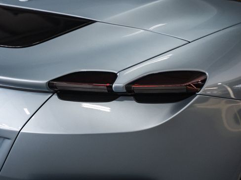 Used 2025 Ferrari Roma Spider RWD image 21