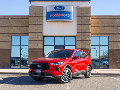 New 2026 Ford Escape SE image 2
