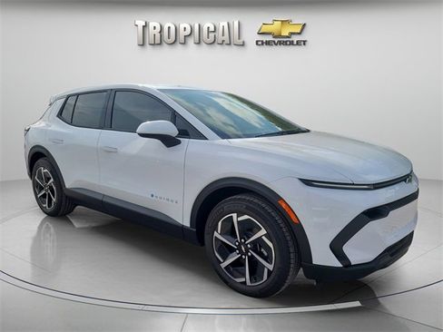 New 2026 Chevrolet Equinox EV LT image 7