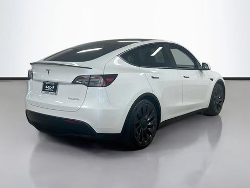 Used 2023 Tesla Model Y Performance AWD/4WD image 7