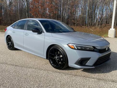 Certified 2024 Honda Civic Sport image 3