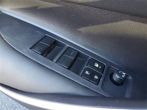 Used 2024 Toyota Corolla SE image 30