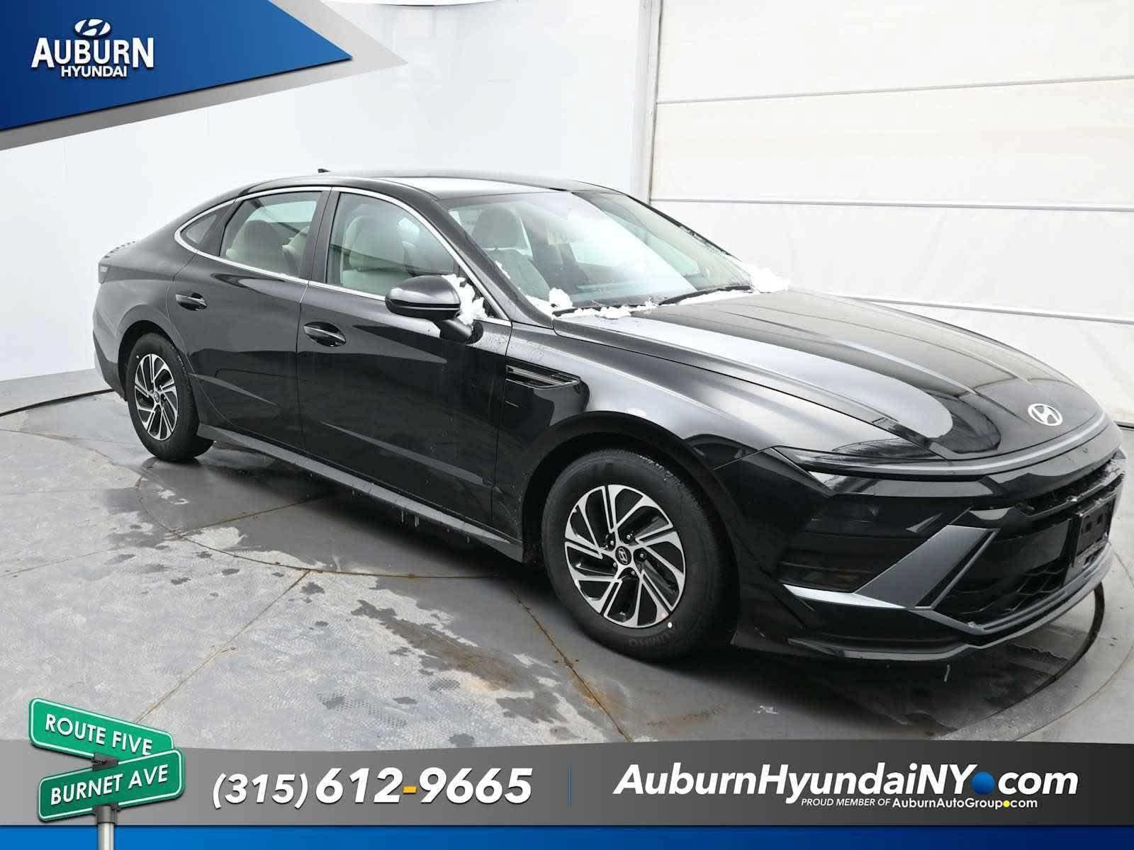 New 2026 Hyundai Sonata Blue FWD image 12