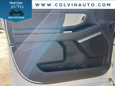 New 2025 Ford Expedition Active image 13