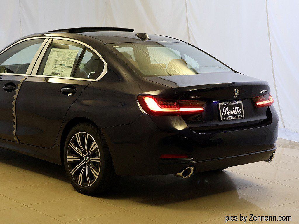 New 2026 BMW 330i xDrive Sedan w/ Premium Package AWD/4WD image 8