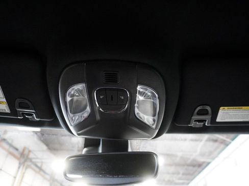 Used 2023 Jeep Compass Latitude image 28