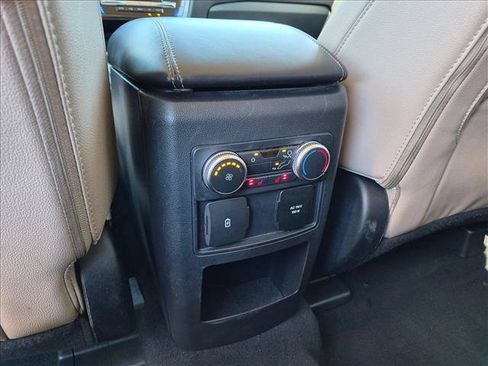 Used 2021 Ford Explorer Limited w/ Equipment Group 301A AWD/4WD image 17