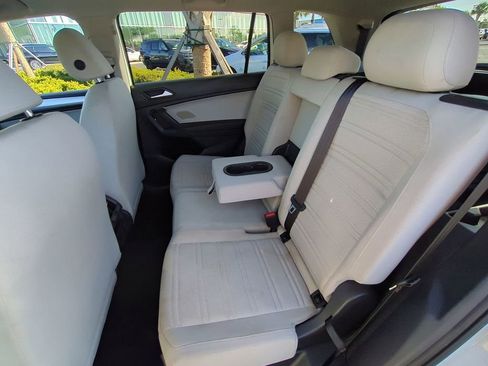Used 2022 Volkswagen Tiguan S image 14