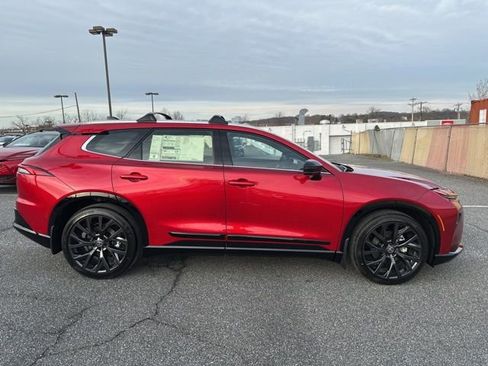 New 2025 Toyota Crown Signia image 6