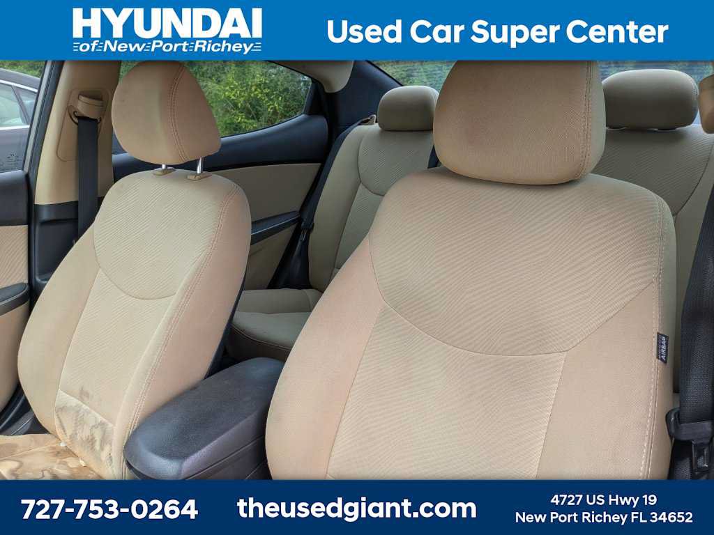 Used 2013 Hyundai Elantra GLS w/ Preferred Pkg FWD image 7