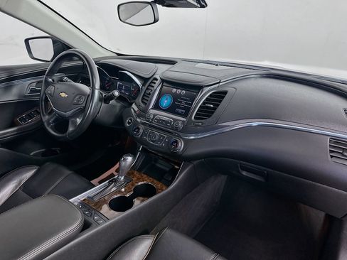 Used 2015 Chevrolet Impala LTZ FWD image 30