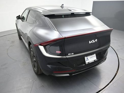 New 2025 Kia EV6 Wind RWD image 9