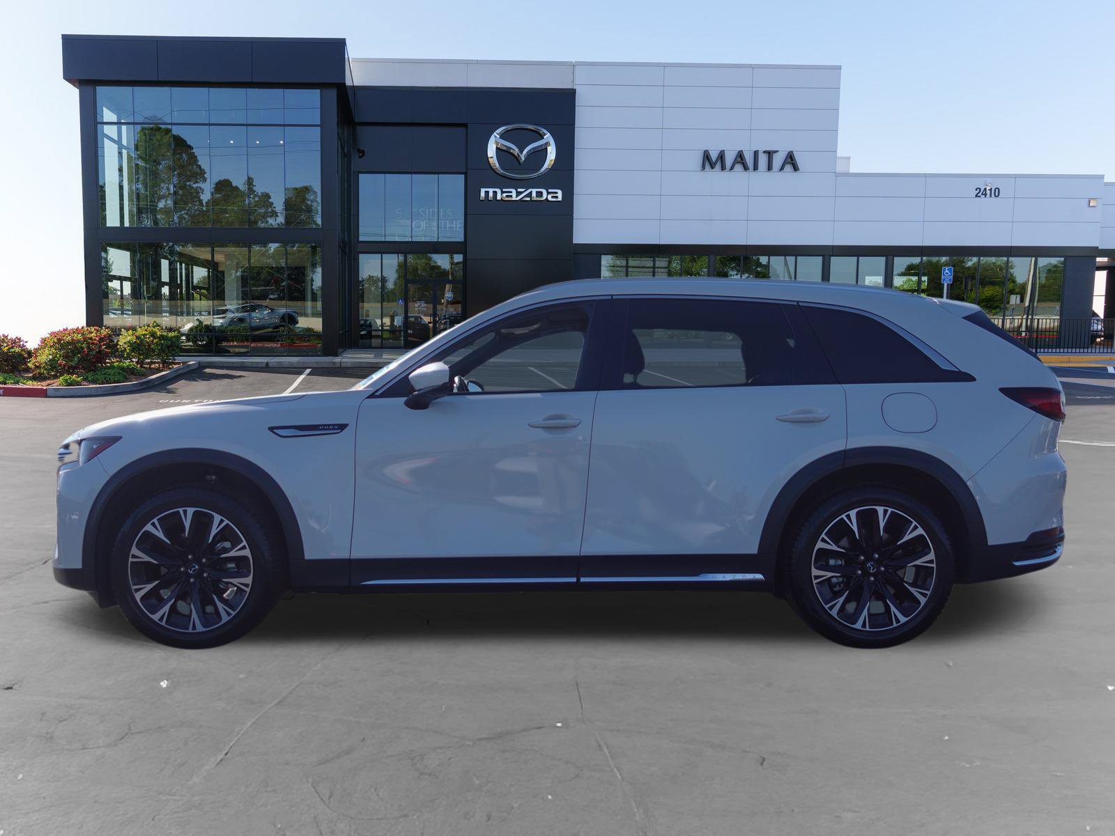 Certified 2024 MAZDA CX-90 Plug-In Hybrid w/ Premium Plus AWD/4WD image 8