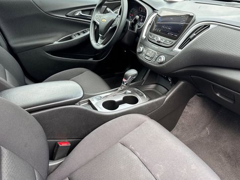 Used 2024 Chevrolet Malibu RS image 31