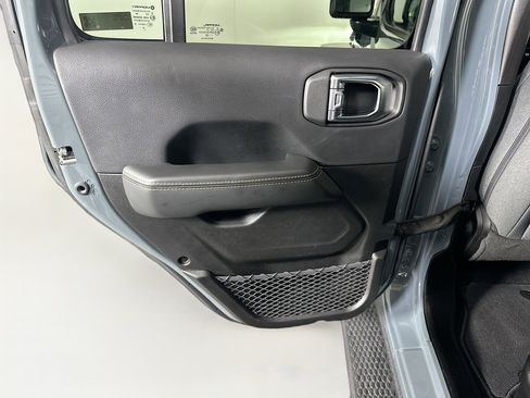 Used 2025 Jeep Wrangler Unlimited Sahara AWD/4WD image 25
