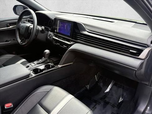 Used 2025 Toyota Camry SE w/ Convenience Package FWD image 23
