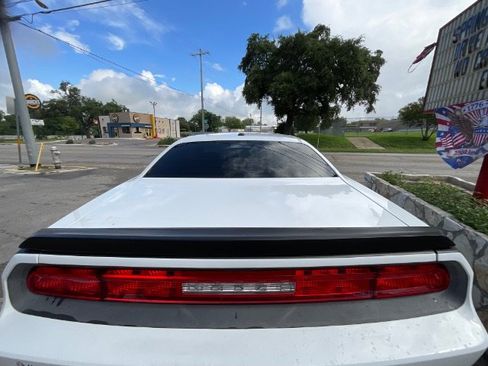 Used 2011 Dodge Challenger R/T RWD image 15