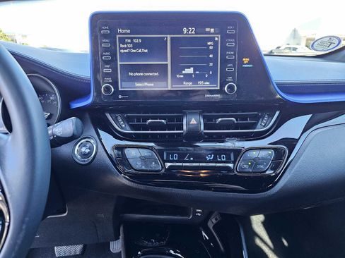 Used 2021 Toyota C-HR XLE image 21