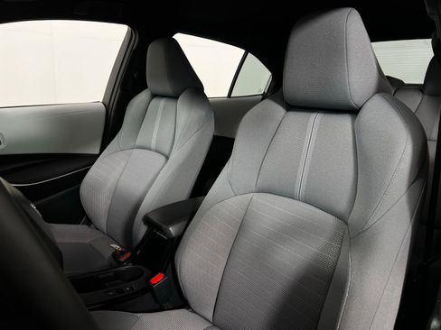 Used 2024 Toyota Corolla SE image 13