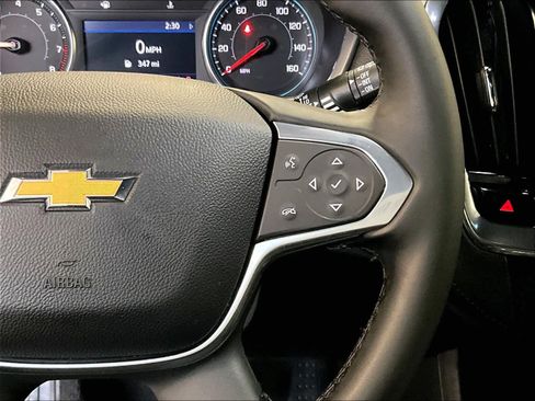 Used 2023 Chevrolet Traverse LT image 25