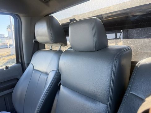 Used 2016 Ford F350 XL w/ Trailer Tow Package image 11