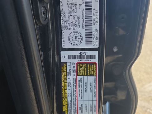 Used 2016 Toyota Tacoma TRD Sport image 21