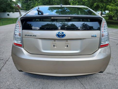 Used 2010 Toyota Prius Two FWD image 6