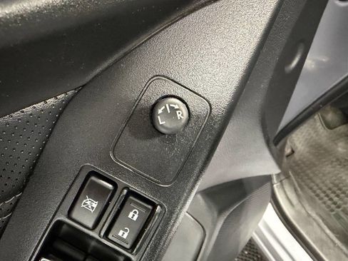 Used 2017 Subaru Forester 2.5i Touring image 36