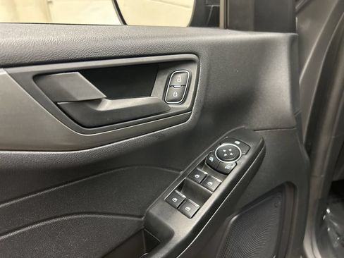 Used 2025 Ford Escape Active AWD/4WD image 26