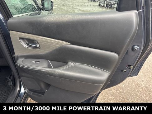 Used 2017 Nissan Murano SV w/ Premium Plus Package image 44