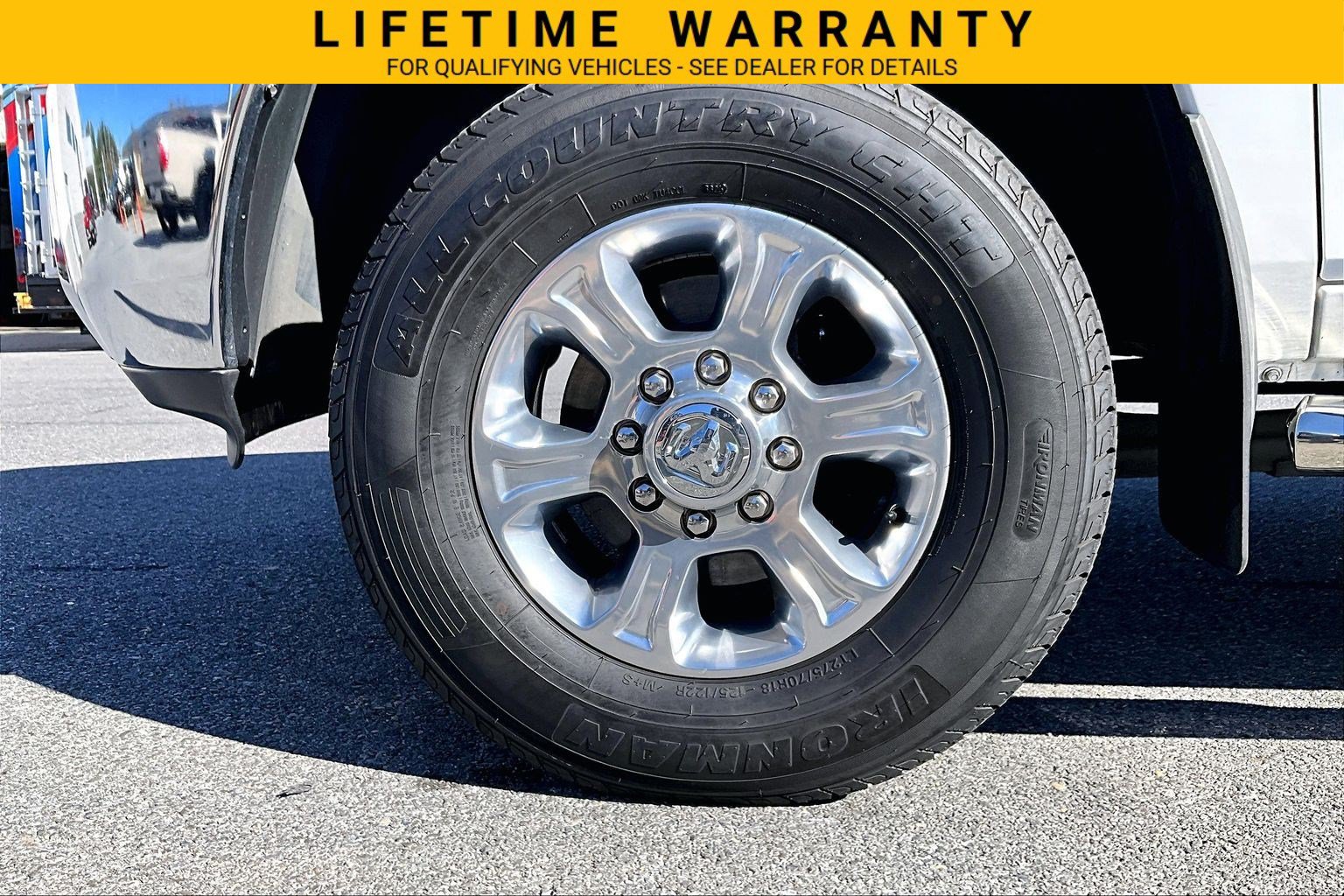 Used 2015 RAM 2500 SLT AWD/4WD image 9