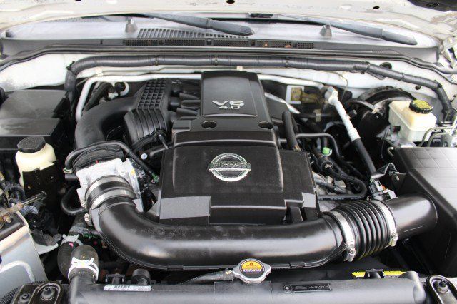 Used 2015 Nissan Frontier SV RWD image 30