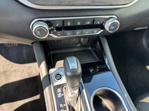 Used 2024 Nissan Altima 2.5 SV w/ SV Premium Package image 20