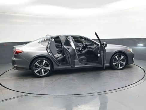 Certified 2025 Acura TLX w/ Technology Package image 37