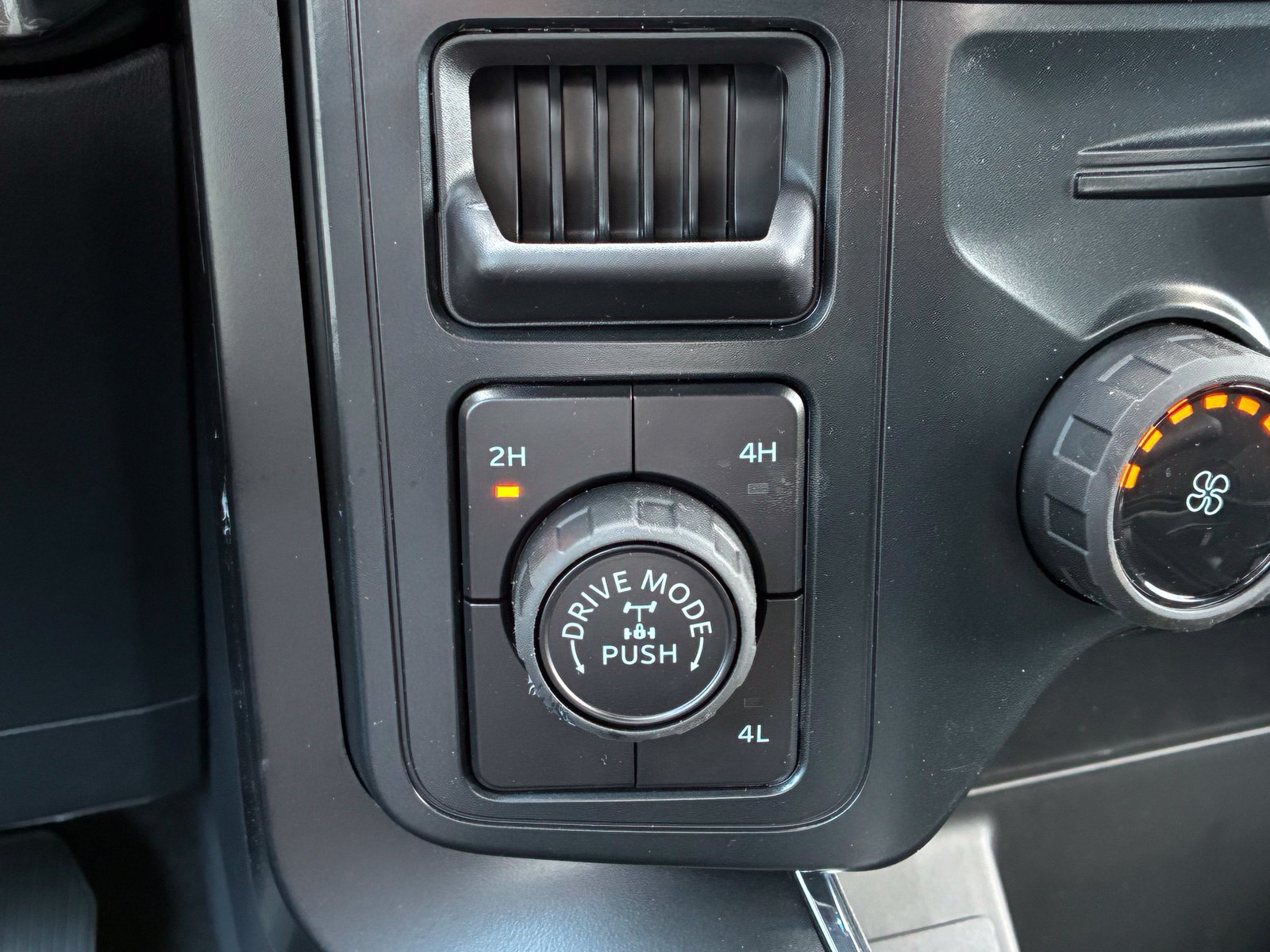 New 2025 Ford F150 STX w/ Equipment Group 200A AWD/4WD image 18