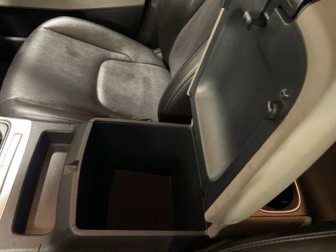 Used 2025 Kia Carnival LXS image 29