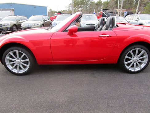 Used 2007 MAZDA MX-5 Miata Grand Touring w/ Premium Pkg image 8