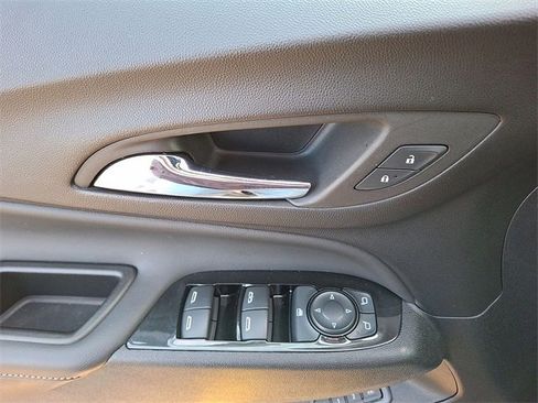 Certified 2023 Chevrolet Equinox Premier image 21