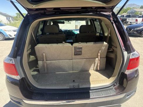 Used 2013 Toyota Highlander Plus AWD/4WD image 19