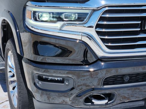 Used 2022 RAM 1500 Limited w/ Off Road Group AWD/4WD image 10