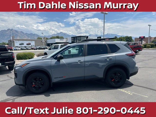 Used 2025 Nissan Rogue SV AWD/4WD image 7